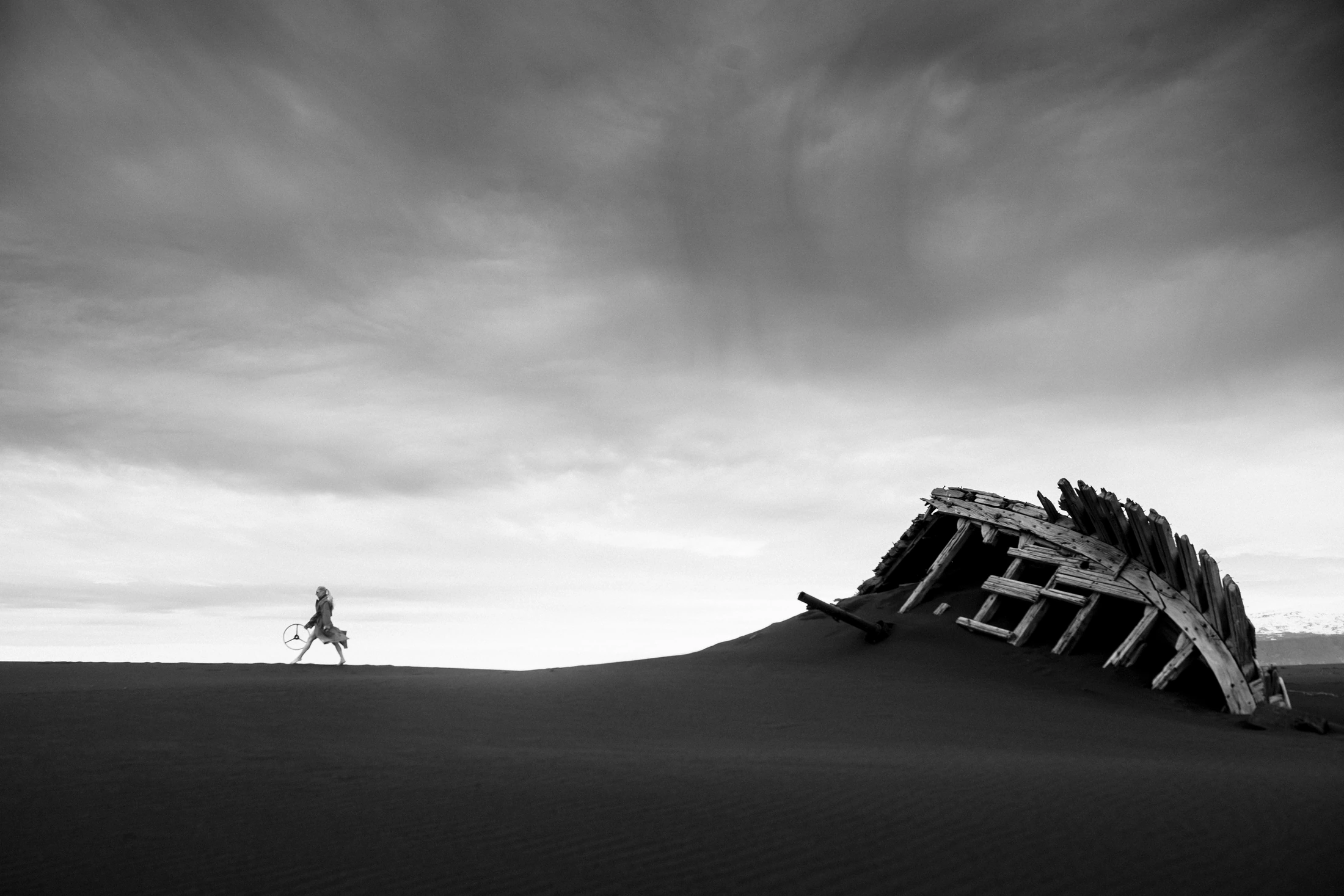 Commute through the Collapse — The Engineress, Albert Pocej and Stasy Malyshenko