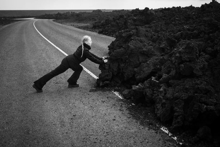 Restoring the Line — The Engineress, Albert Pocej and Stasy Malyshenko